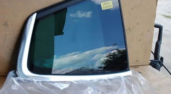Opel Zafira C Front triangle window/glass 39033490