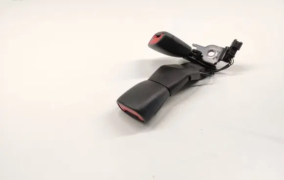 Mercedes-Benz C W206 Middle seatbelt buckle (rear) 