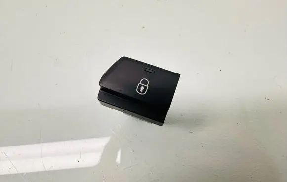 Toyota Proace Central locking switch button 9809138677