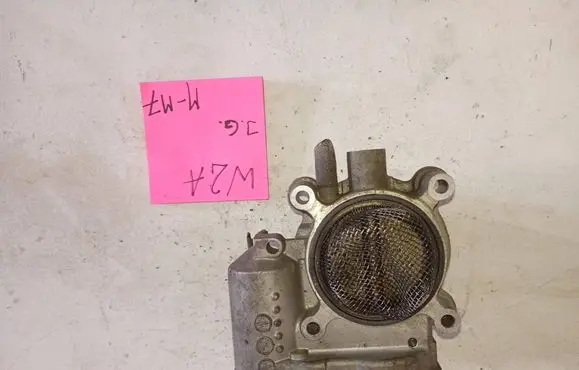 Mercedes-Benz C W202 Throttle body valve A1111410125 0280750021 DK0022