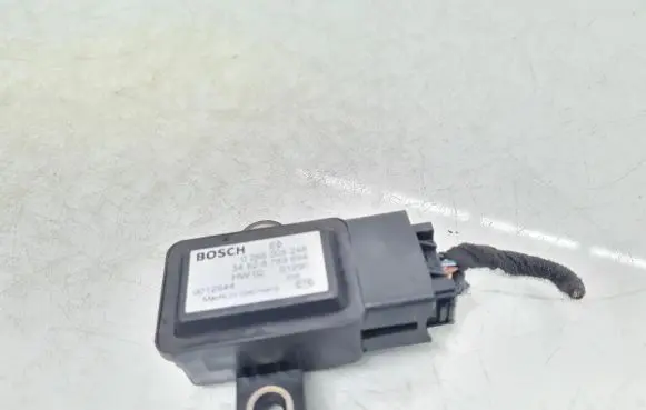 BMW 5 E39 ESP acceleration yaw rate sensor 0265005248 34526753694 6753694