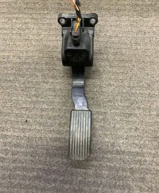 Mercedes-Benz Sprinter W906 Accelerator throttle pedal A9063000404 0280755023 ZGS012Q015