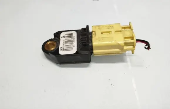 Toyota Yaris Airbag deployment crash/impact sensor 898310D010 0771023072