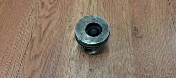 Renault Espace IV Piston 7701476500