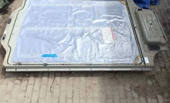 Tesla Model S Hybrid / electric car battery 105897100A 70XWW350VDC T15F0089200