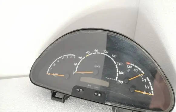 Mercedes-Benz Sprinter W901 W902 W903 W904 Speedometer (instrument cluster) A0014468521