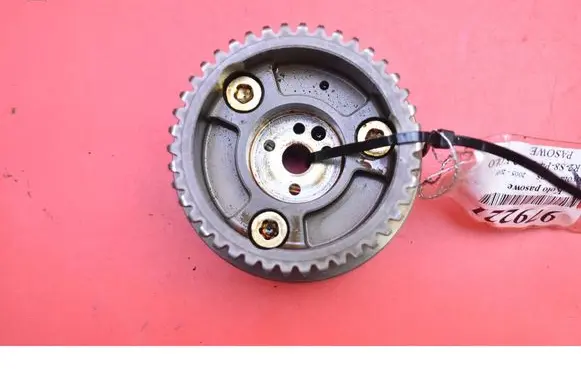 Toyota Yaris Crankshaft pulley 13520-0J011