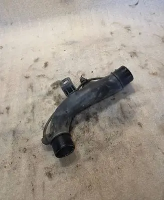 Toyota Avensis T250 Intercooler hose/pipe 173620R010