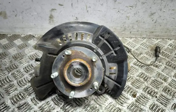 Hyundai Kona I Front wheel hub
