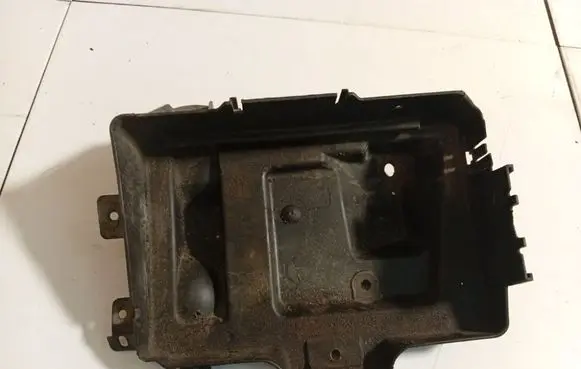 Opel Astra H Battery box tray 13110827