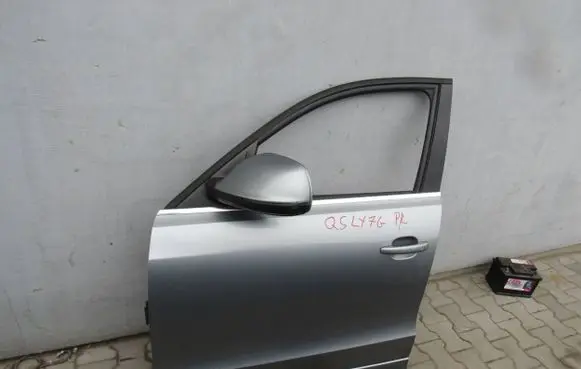 Audi Q5 SQ5 Front door