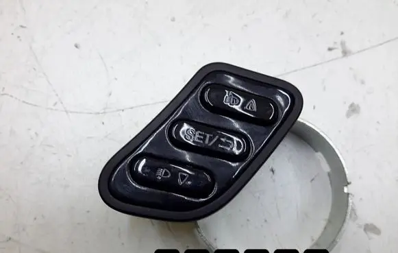 Alfa Romeo Giulietta Headlight level height control switch