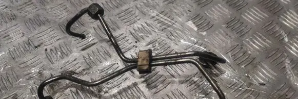 Volvo XC90 Fuel line pipe