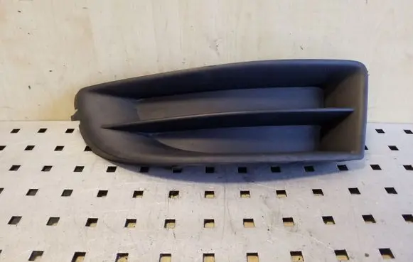 Skoda Octavia Mk2 (1Z) Front bumper lower grill 1Z0807367B