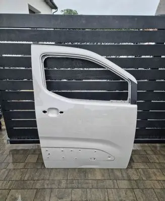 Renault Kadjar Front door