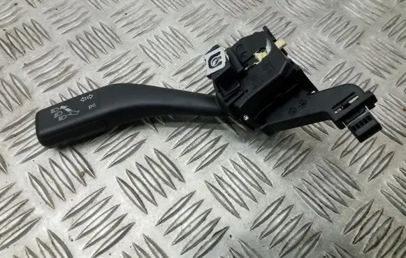 Volkswagen Tiguan Indicator stalk 1K0953513E