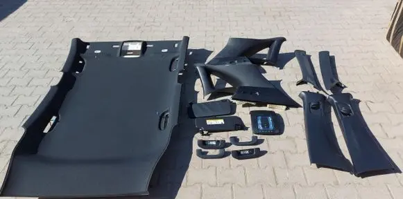 Mercedes-Benz GLA H247 Headlining