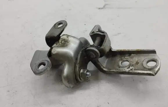 Toyota Corolla Verso AR10 Rear door hinge set 