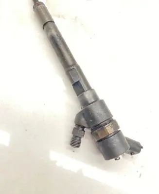 Hyundai Sonata Fuel injector 0445110258 3380027400