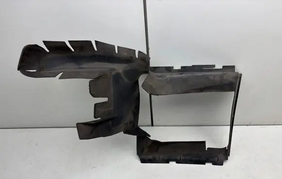 Audi Q7 4L Intercooler air channel guide 4L0117336B