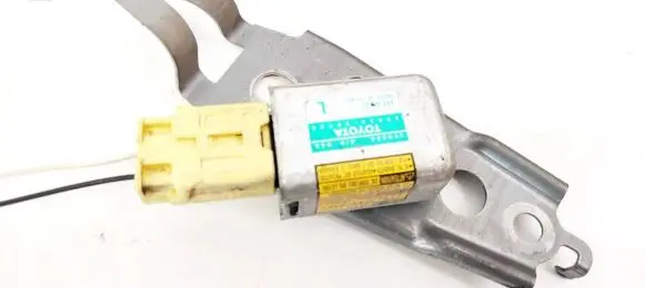 Lexus GS 300 350 430 450H Airbag deployment crash/impact sensor 8983030130 89830-30130
