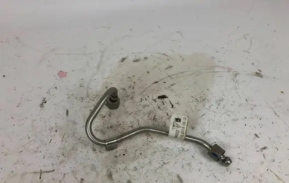 Porsche Macan (95B) Fuel line pipe 94611012901 X5CN11810