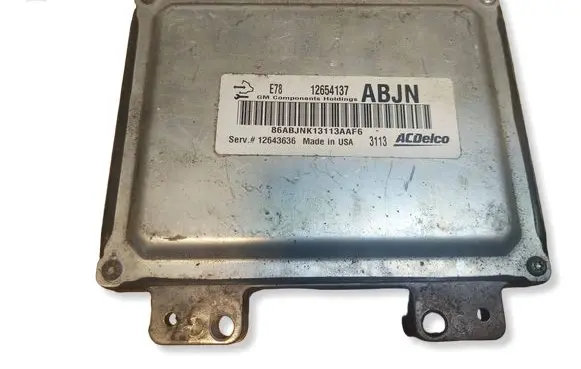Opel Astra J Engine control unit/module ECU 12654137 12643636 E78