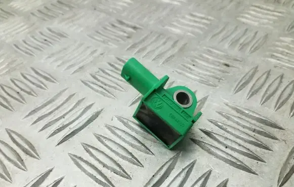 Volkswagen Golf VI Airbag deployment crash/impact sensor 5K0959351