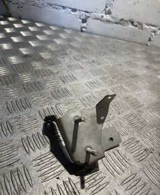BMW 5 E60 E61 other engine part 6760249