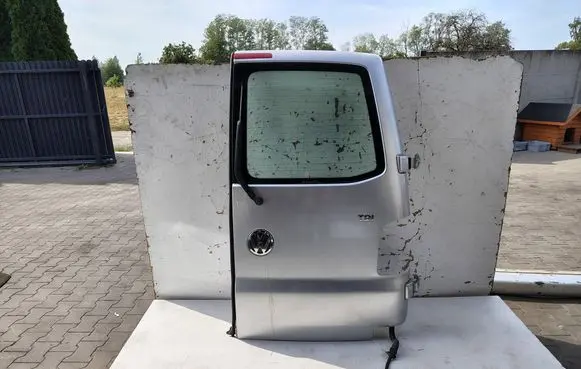 Rear door