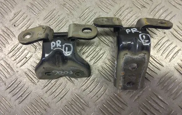 KIA Stonic Front door hinge set 
