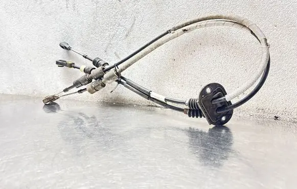 Volvo S80 Gear shift cable linkage 31256179