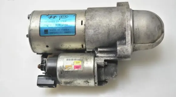 KIA Sportage Starter motor 361002A830