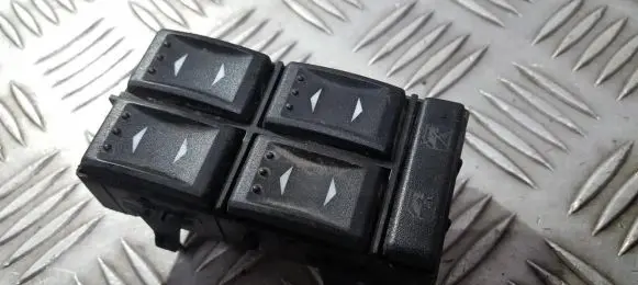 Ford Mondeo Mk III Electric window control switch 1S7T14A132BA 03163453