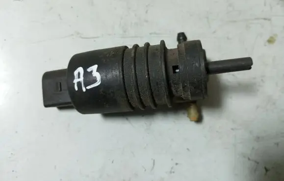Audi A3 S3 8P Windscreen/windshield washer pump