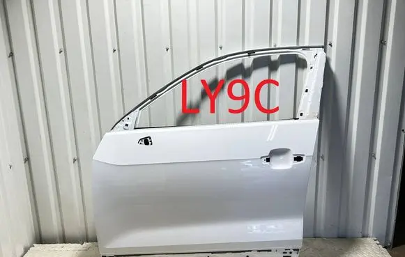 Audi Q2 - Front door 81A831051C 37167