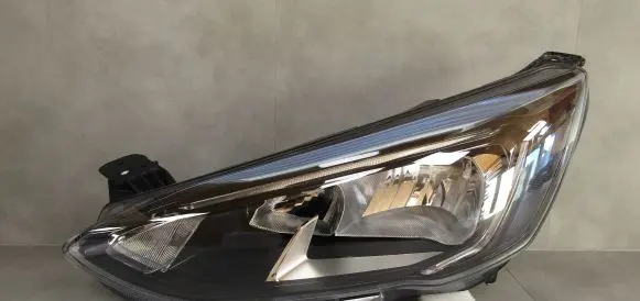 Ford Focus Headlight/headlamp JX7B13W030CE 175PL9147
