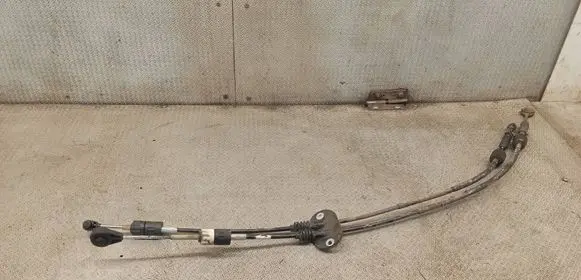 Ford Focus Gear shift cable linkage 