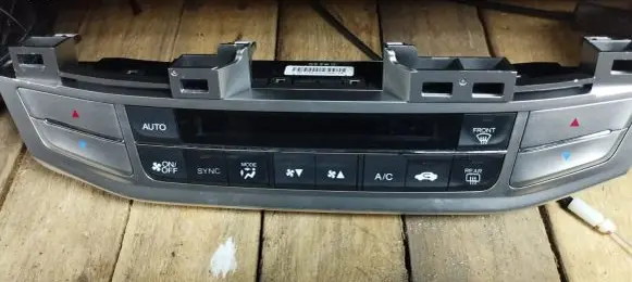 Honda Accord Climate control unit 79600T2FA611M1