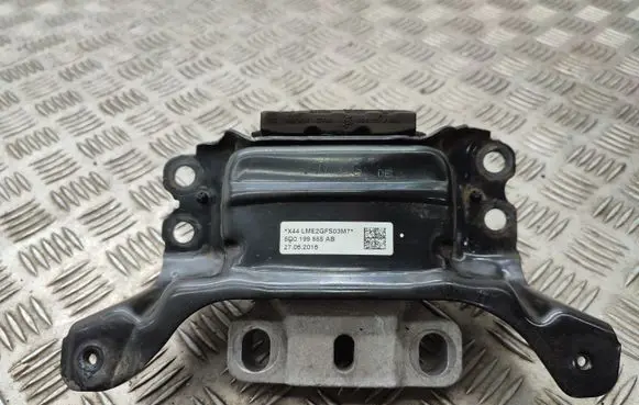 Volkswagen Golf VII Engine mount bracket 5Q0199555AB