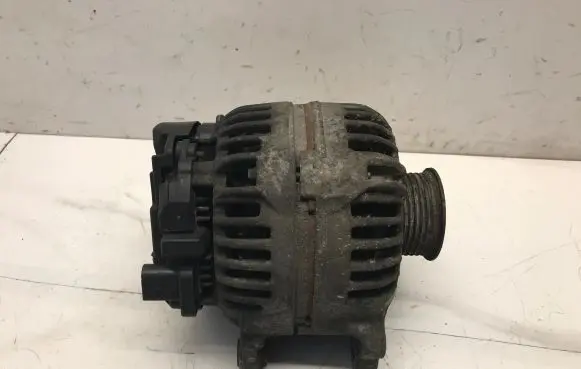 Audi A5 8T 8F Generator/alternator 059903016E 0124525116