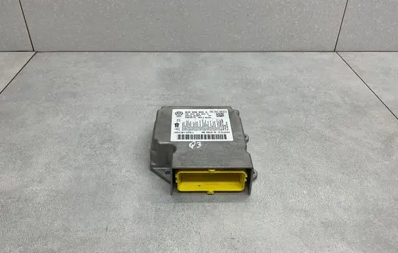 Audi Q3 8U Airbag control unit/module 8U0959655A