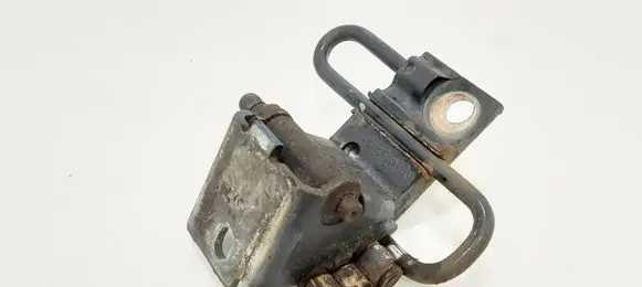 Volkswagen Golf IV Front door lower hinge 4B0831412A