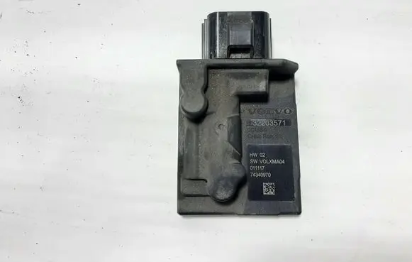 Volvo XC60 Fuel injection pump control unit/module 32203571
