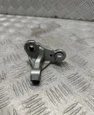 Mercedes-Benz ML W164 Front door upper hinge