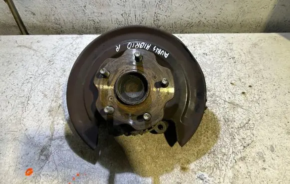 Toyota Auris E180 Rear wheel hub