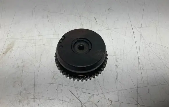 BMW 5 F10 F11 Camshaft pulley/ VANOS 13610513