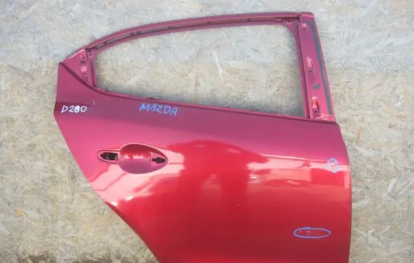 Mazda 3 II Rear door