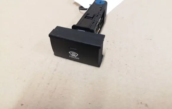Hyundai Santa Fe Windscreen/window heater switch 621W05010 202002962