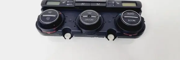 Volkswagen PASSAT B6 Climate control unit 74677533V
